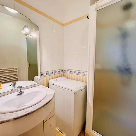 Apartman 2 Pieces Avec Jardin Et Parking, Proche Et Commerces A - Fr-1-478-306